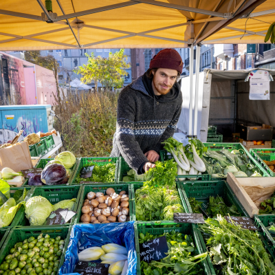 Michiel op de markt in Leuven